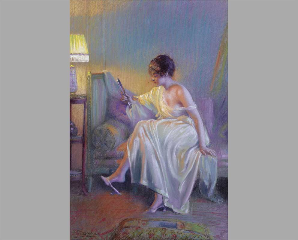 1 Молодая женщина в неглиже на кровати с зеркалом